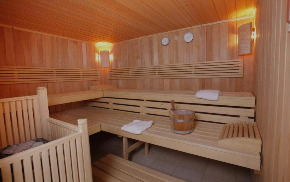 Chez Suzette-Residence-Piscine-Sauna Levernois Buitenkant foto